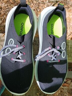 OOFOS Black Mesh Slip-On Sneakers with Lime Insoles, Sz.10